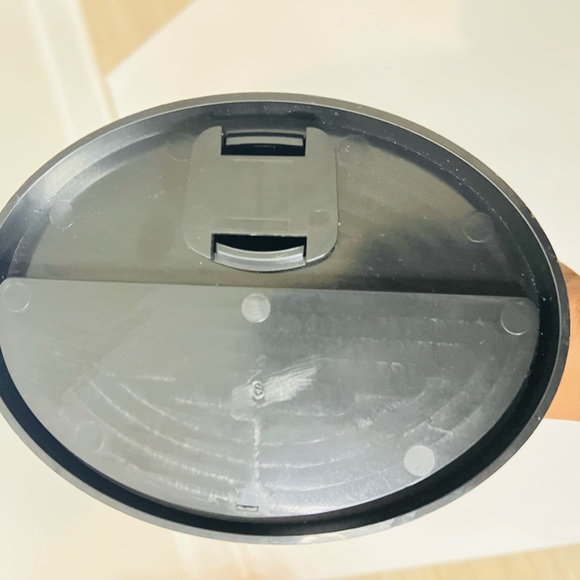 Impressions Vanity Touch Small Makeup Mirror - Picture 5 of 11